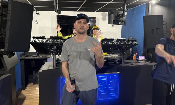 MODEZ OF VIBRATION Radio Show MODEZ OF VIBRATION Radio Show